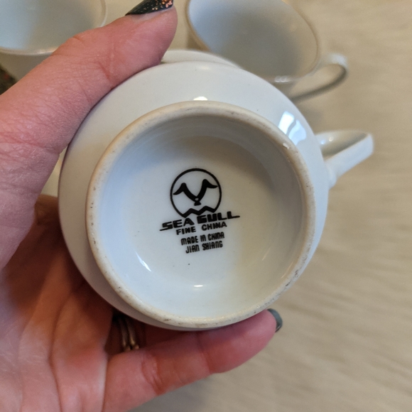 Sea Gull fine china Christmas tree set of 4 mugs - Picture 9 of 9